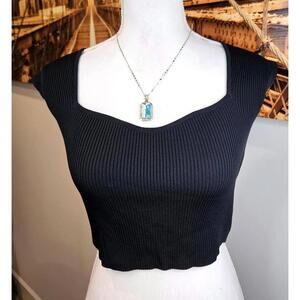 Sincerly Jules Sweetheart Neckline Black Ribbed Crop Top Size M